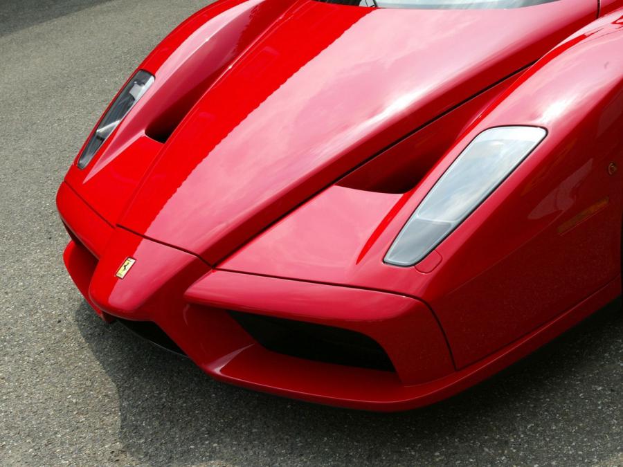 Детали интерьера Ferrari Enzo 2002 года  (фото 16 из 127)